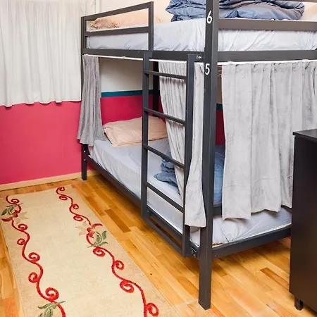 Hostel The Bearded Dad Τίρανα