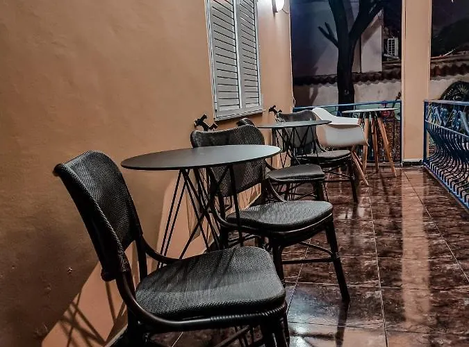 אכסניה The Bearded Dad טיראנה