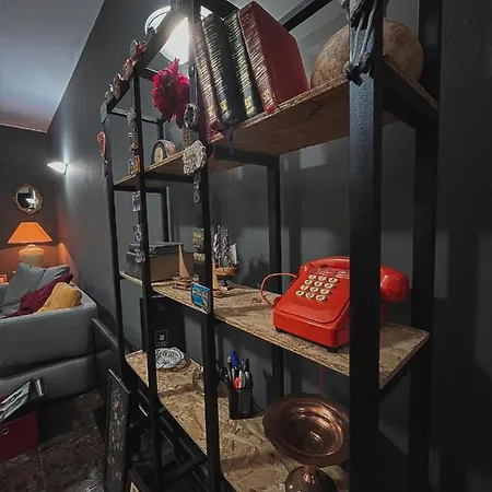 旅馆 The Bearded Dad