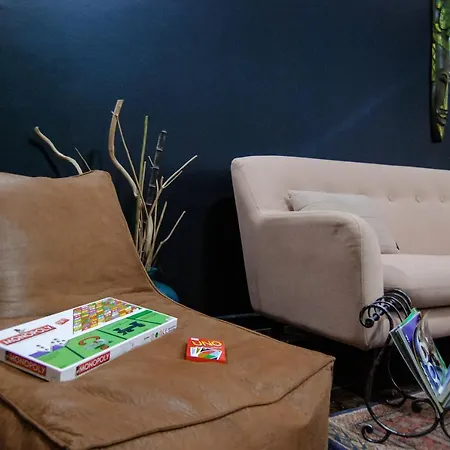 旅馆 The Bearded Dad