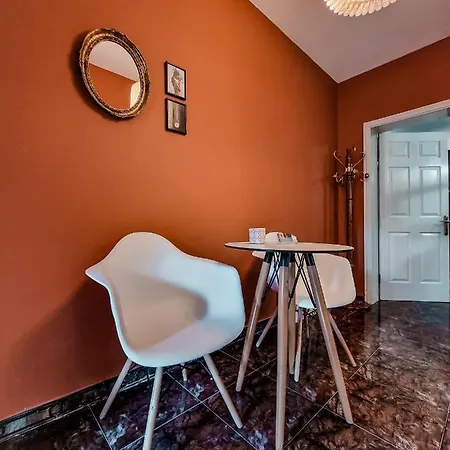 The Bearded Dad Ostello Tirana